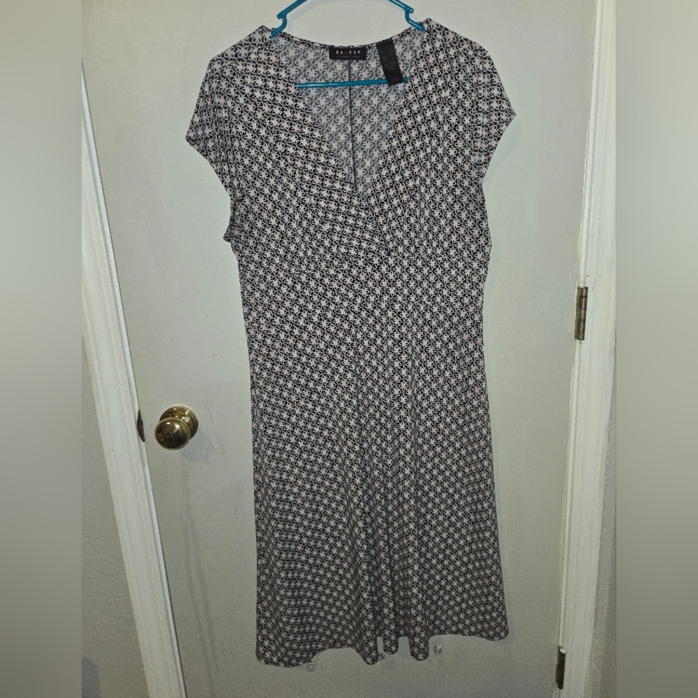 Axcess Black and White Geometric Maxi Dress